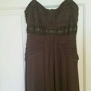 BCBG MAXAZRIA PETITE LONG BROWN DRESS!.